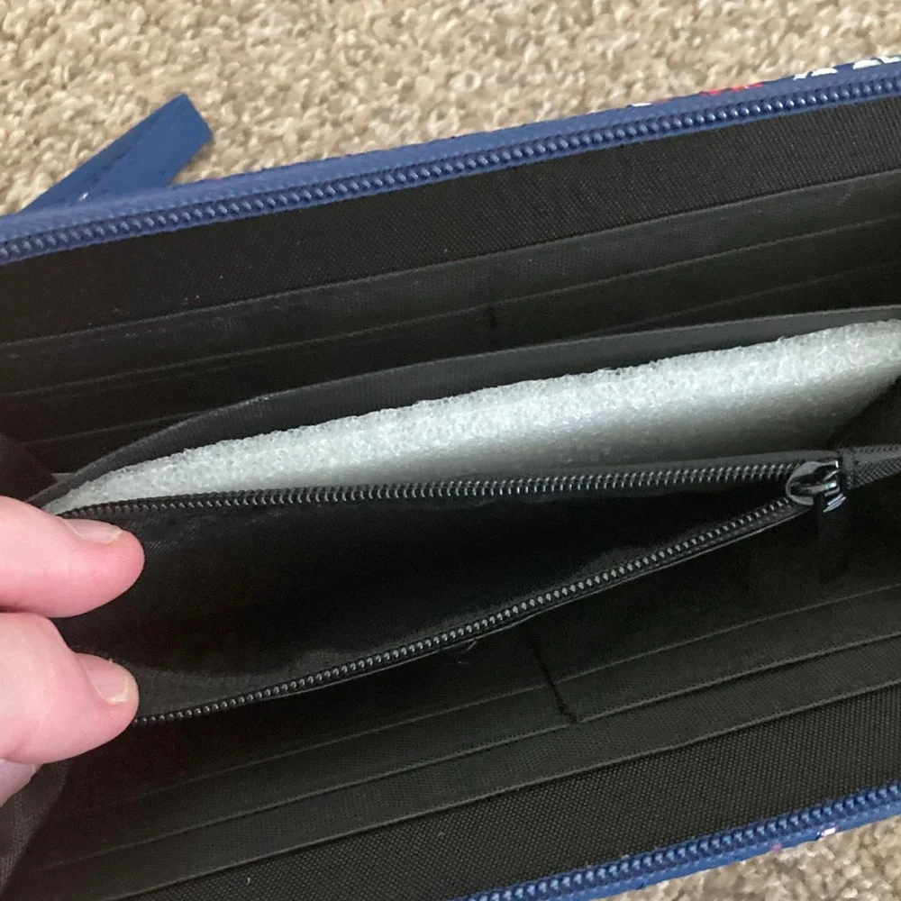 Floral Navy Women's Wallet - Picture 4 of 6